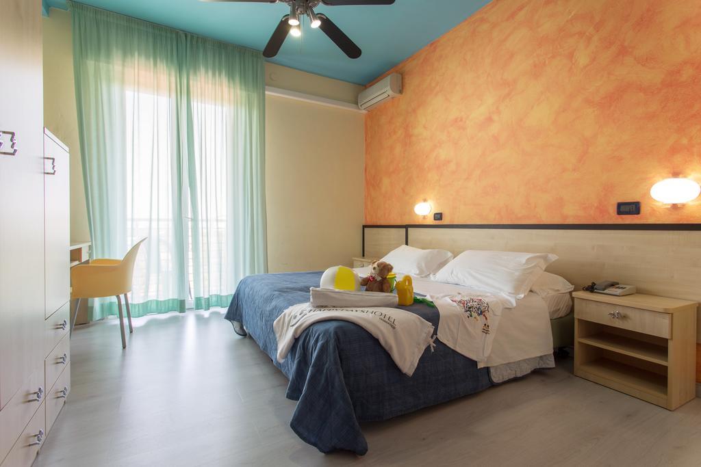 Hotel New Castle チェゼナーティコ 部屋 写真