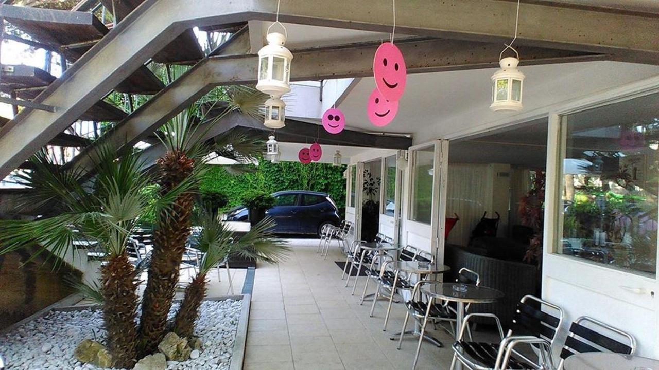 Hotel New Castle チェゼナーティコ エクステリア 写真